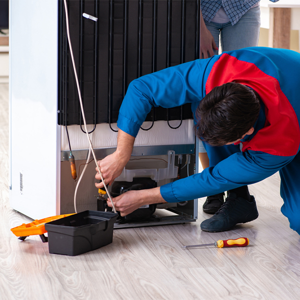 how long does it usually take to repair a refrigerator in Naylor